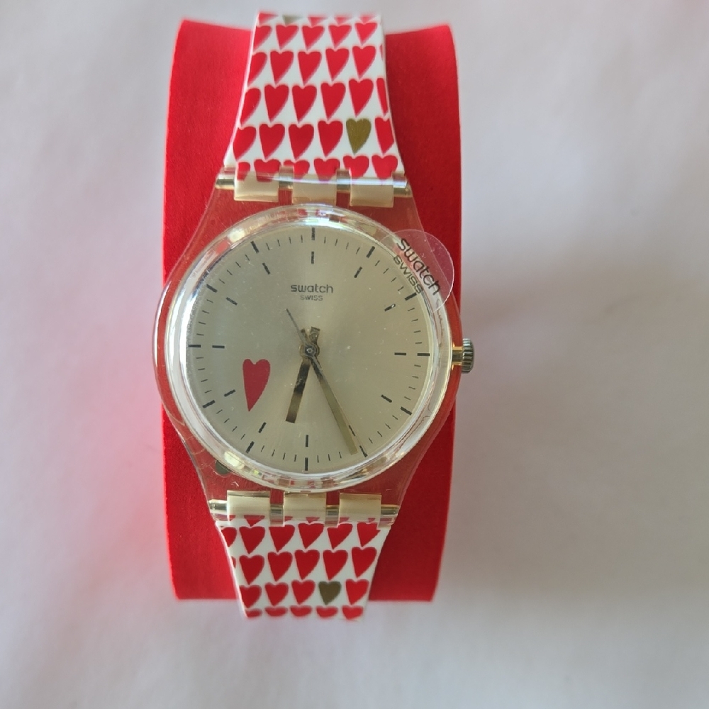 Swatch Red Heart Design Watch GZ314S